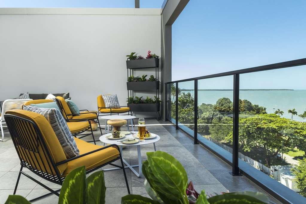 Oaks Cairns Hotel Restoran gambar